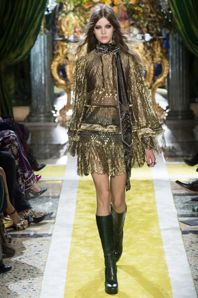 Look 51